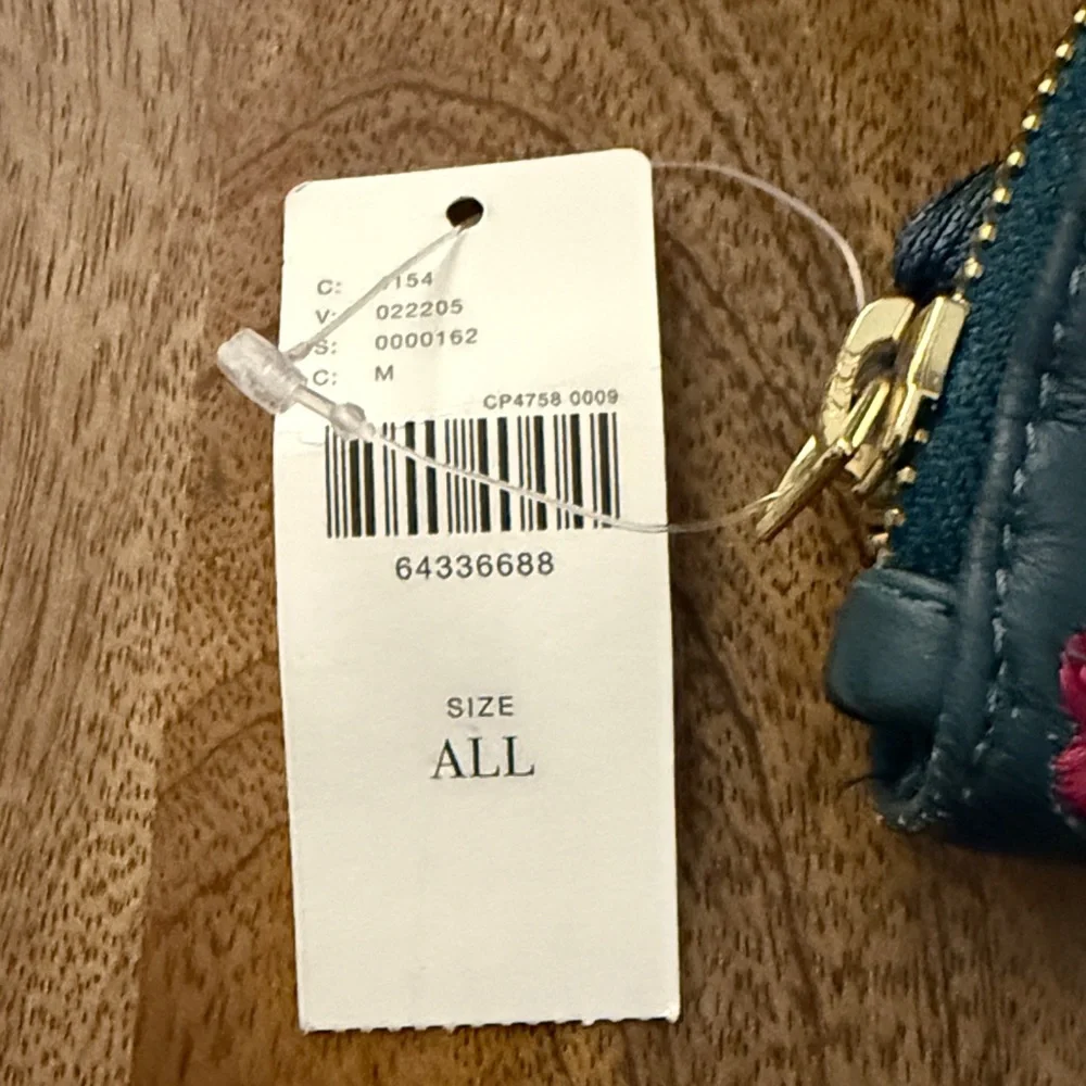 NWT Anthropologie x Anna Harlow Russo Floral Embroidered “M” Clutch with Tassel - Picture 4 of 7